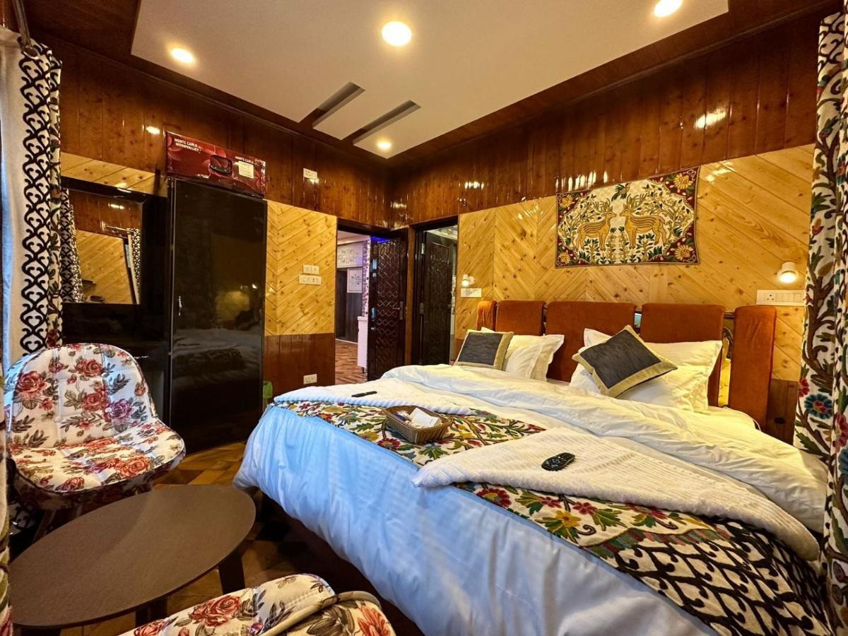 Cliff Cottage Pahalgam, Kashmir Batakut Exterior photo